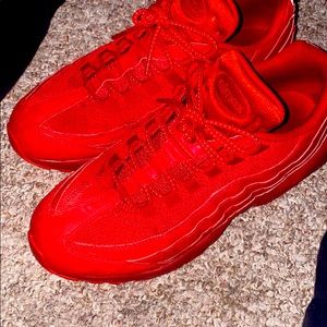 AirMax 95’s triple Redd